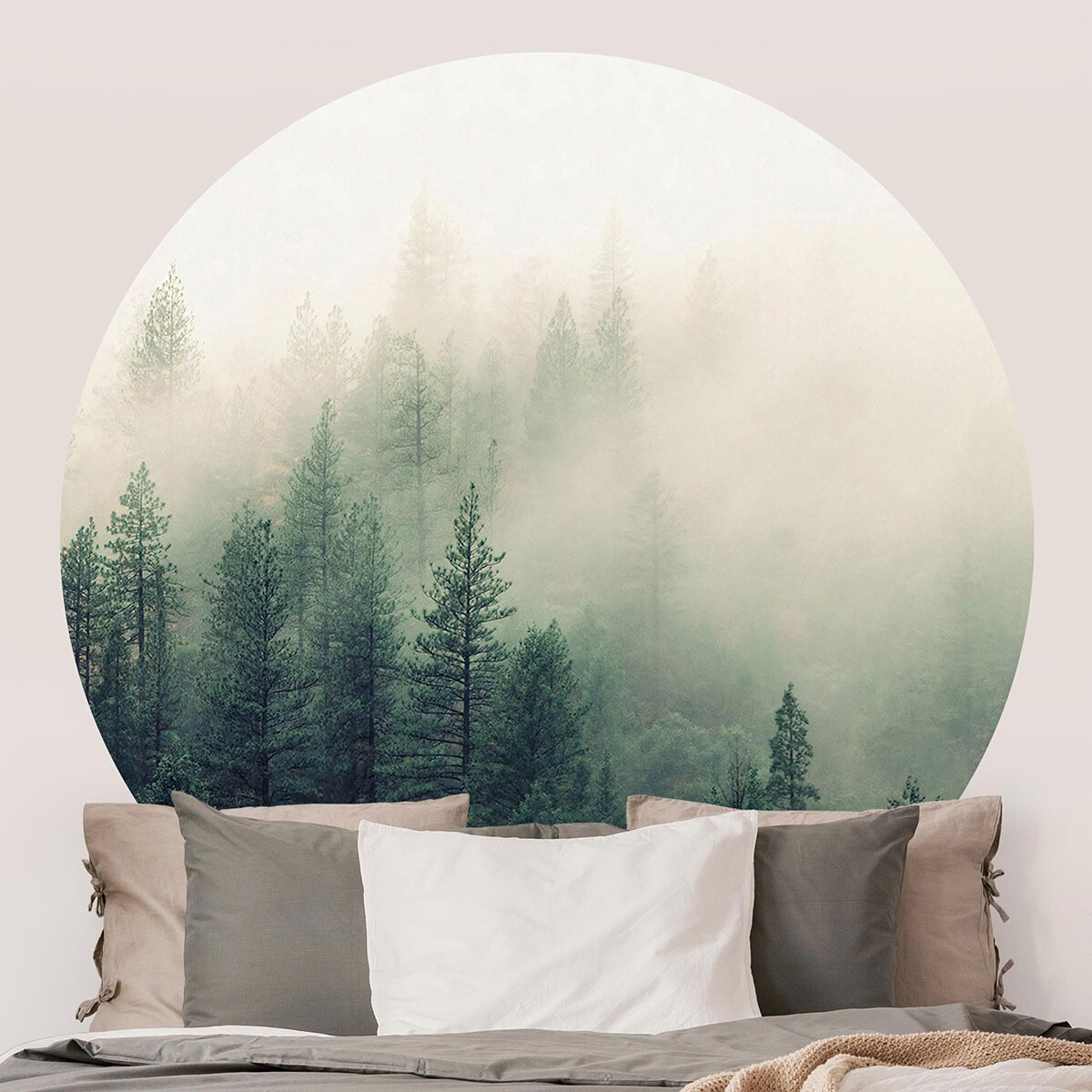 Runde Fototapete Wald Schlafzimmer – Wald im Nebel Erwachen